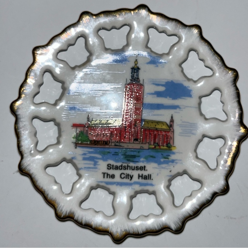 “Stadshuset. The City Hall” decorative plate from Sweden